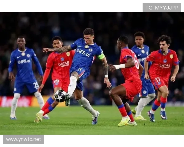 切尔西大规模引援效果争议显现，对球队阵容磨合与竞争力形成考验。